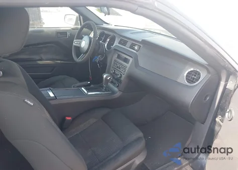 2010 Ford Mustang V6/V6 Premium from USA, damaged, VIN 1ZVBP8EN8A5177873